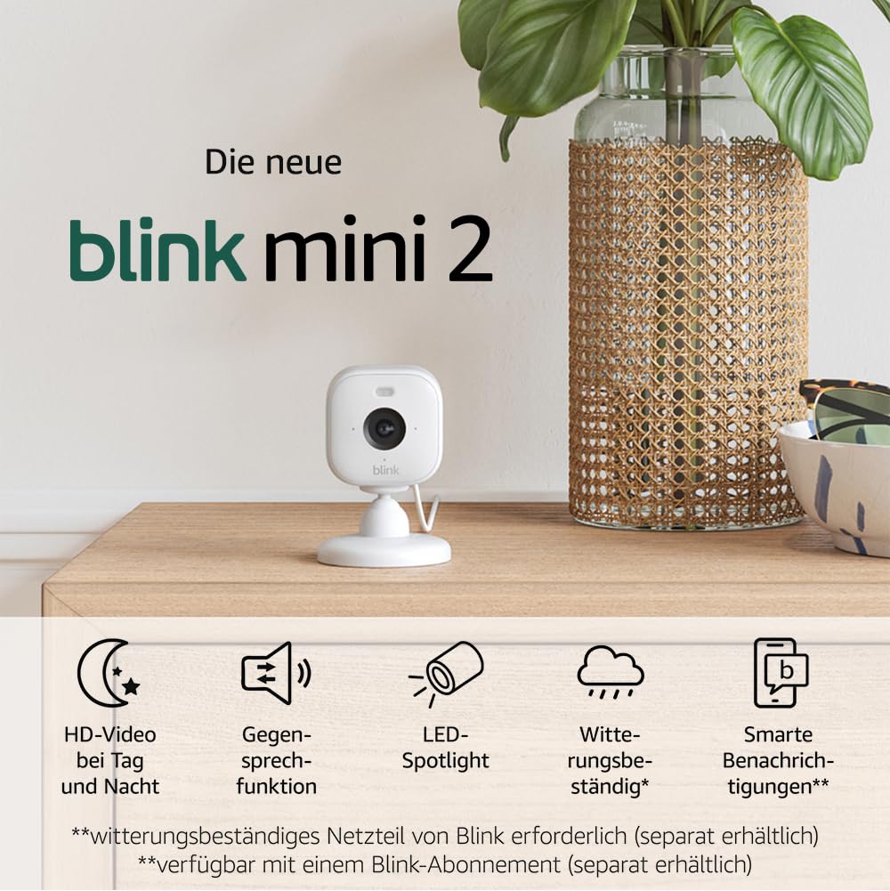 Blink Mini 2 – smarte Plug-in-Sicherheitskamera mit HD-Nachtsicht in Farbe, integriertem Spotlight, Gegensprechfunktion und Bewegungserfassung, Funktioniert mit Alexa (weiß)